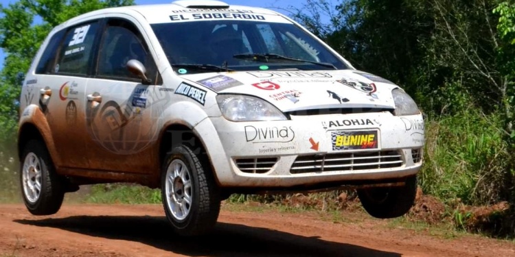 A VOLAR. Las máquinas del rally correrán este finde en El Soberbio.