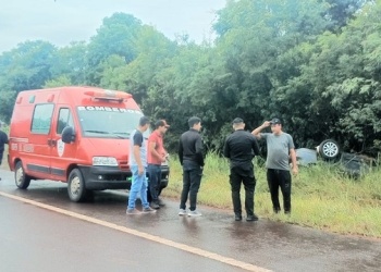 San Pedro: despiste y vuelco de un auto sobre la ruta 14
