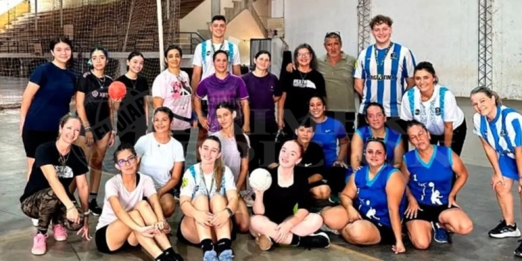 PRESENCIA. Jugadores y dirigentes dijeron presente en la Ciudad de las Cataratas. (Foto gentileza C.Reble).