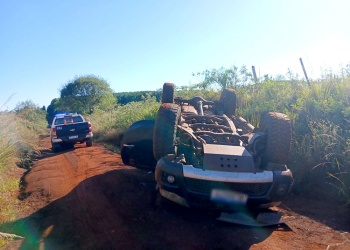 Despistó y volcó con su camioneta en San José, pero resultó ilesa