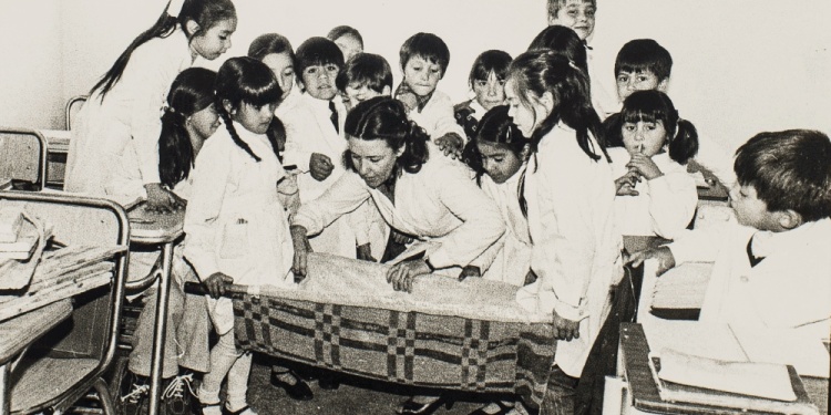 DISCIPLINAR. Intervenciones, censura y miedo marcaron una transformación radical del sistema educativo que se extendió en todo el territorio nacional./ Foto: Archivo ARGRA. Autor: Alberto Rodríguez