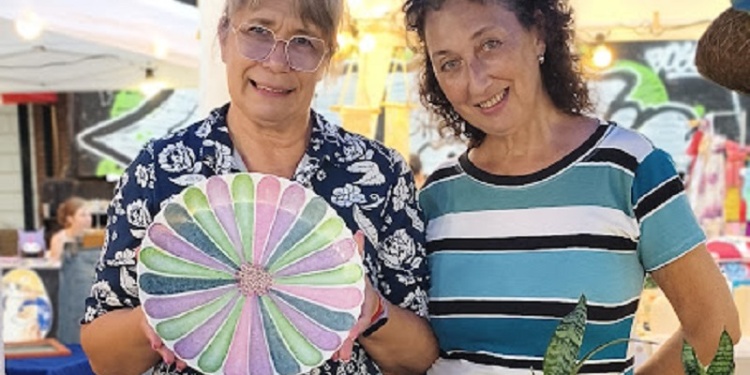 Emprendedoras GRACIELA BAEZ y SONIA JAUCH. @swetcacaoporcelana - @ari_kokedamas