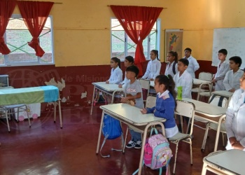 Signado por un paro nacional docente, Misiones inició el ciclo lectivo 2026