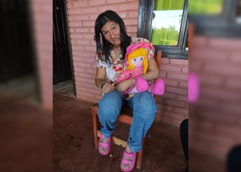 Buscan a familiares de una mujer hallada desorientada en Colonia Paraíso