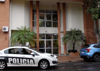 Tensión en la Jefatura de Policía: un suboficial se atrincheró armado