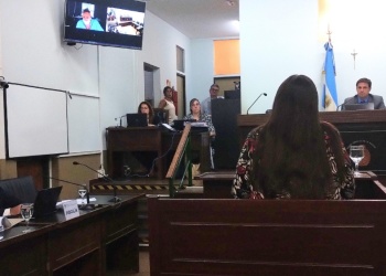 “Yo no firmé las actas, ya estaba degradada por Holz, no tenía ni las llaves de la oficina”