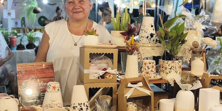 GRACIELA ACOSTA. 
En Instagram @arteydeco.hortencia