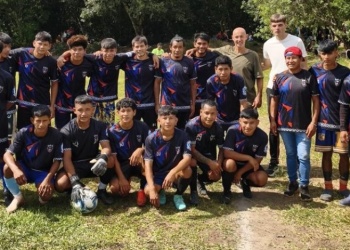 Comunidades mbya, presentes en encuentro deportivo de Jardín