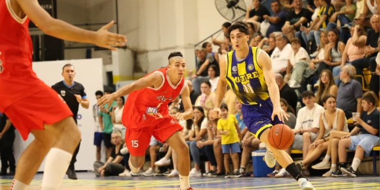 EN CASA. Mitre venció, el último sábado, a Regatas de Resistencia, ante su gente.  (Foto Prensa Mitre).