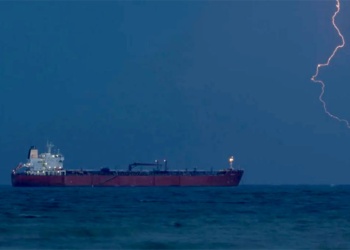 Escalada en el Golfo: Irán desafía a EEUU, controla Ormuz y sacude el mercado energético