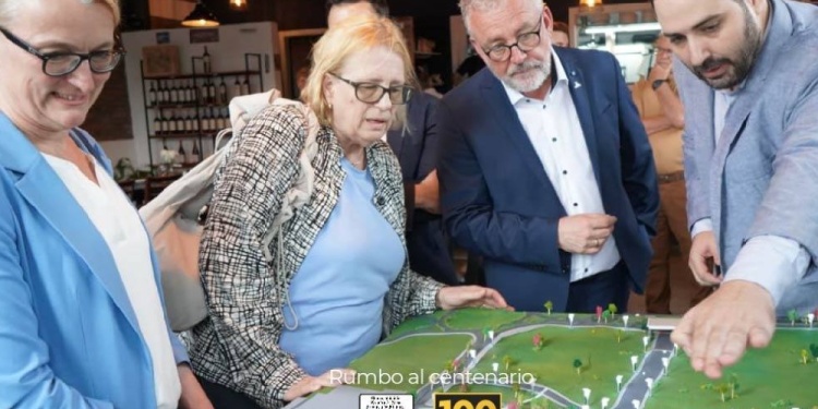 DESARROLLO DE PROYECTOS. Este tipo de visitas permiten mostrar a potenciales inversores europeos las condiciones que ofrece Misiones./ Gentileza Municipalidad de Alem