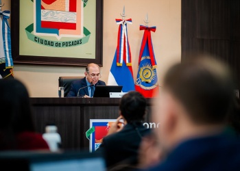 Stelatto ratificó un modelo de gestión con ajuste interno, obras y fuerte presencia social