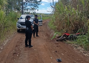 Choque entre camioneta y motocicleta dejó dos heridos en Pozo Azul