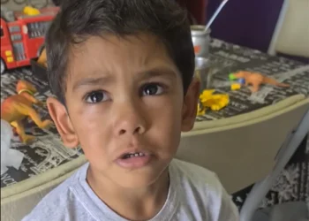 Muerte de un niño en Comodoro: habló la madre y negó las acusaciones mientras avanza la investigación