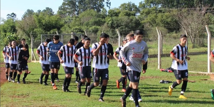 HISTORIA PURA. Atlético Concepción, el Decano misionero, jugará el torneo.