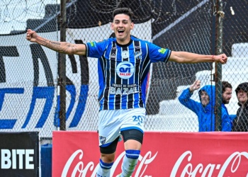 Mateo Benegas, a puro gol en Almagro
