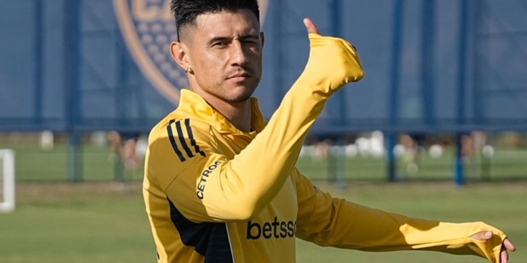 TODO “OK”. Adam Bareiro estará de entrada en el Xeneize ante los chilenos.