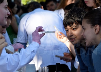 La pasión por la ciencia colmó la 9 de Julio