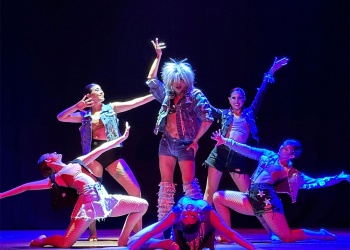 “Encantos: entre pinceladas”, una propuesta que fusiona danza, música y arte en Posadas