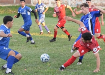 La Cantera gana y escala