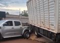 Jardín América: accidente entre un camión y una camioneta dejó daños materiales