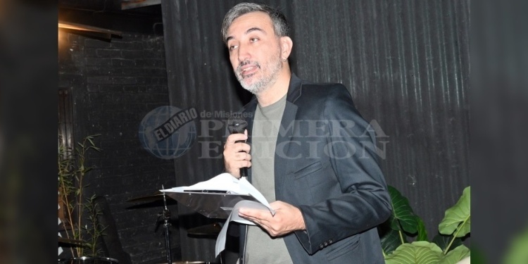 ENTRE LA FICCIÓN Y LA HISTORIA. José Adrián González presentó su novela de ficción “Ecos del Linaje” que explora la Guerra de la Triple Alianza.