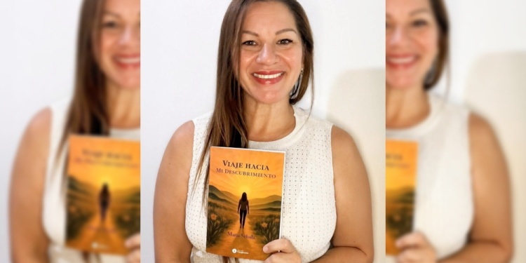 ENCUENTRO. María Schulz presenta su nuevo libro “Viaje hacia mi descubrimiento”, una obra que invita a reflexionar sobre la ansiedad, las emociones y la aceptación.