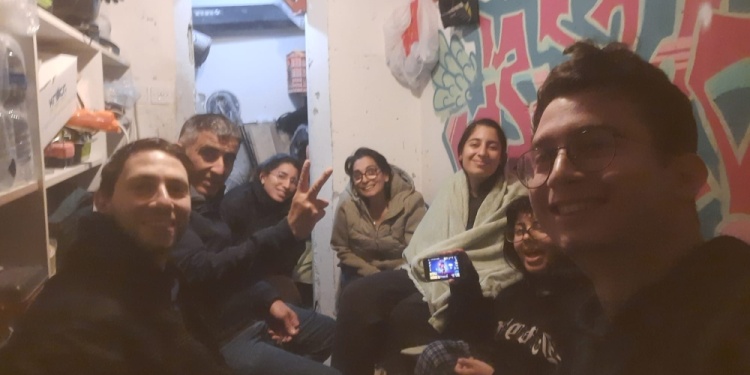 EN UN BÚNKER BARRIAL. A una semana de la declaración de “tregua”, el misionero Matías Cohen contó cómo es el día a día en Jerusalén.