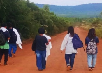 Cruzada solidaria: bicis para que chicos mbya lleguen a clase