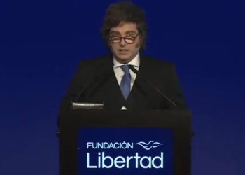 “Huevos con mermelada”: la insólita frase de Javier Milei sobre la crisis en Argentina