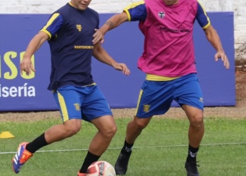 Mitre se alista para defender la punta