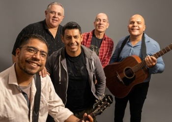 Nada Personal: fiesta de rock y ritmo latino en vivo