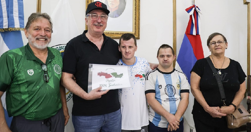 Hugo Passalacqua Honors Inclusive Judo Champions René and Héctor Kletke in Misiones
