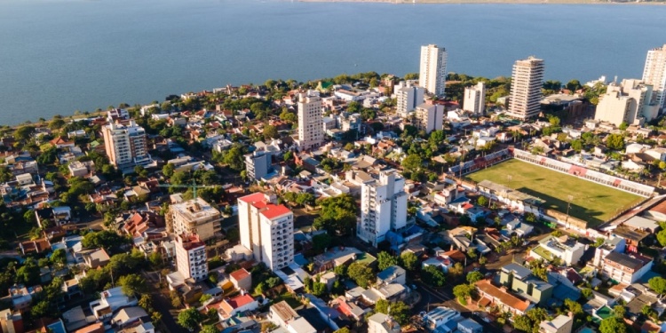 CRECIMIENTO. La densidad demográfica impulsa un crecimiento del rubro inmobiliario y de servicios en la economía