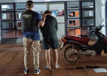 Posadas: ofrecía para la venta un rifle de aire comprimido por whatsApp y al final fue detenido