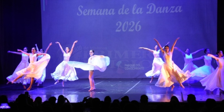 LA DANZA FESTEJA. Bailarines y referentes de la región ofrecen desde ayer espectáculos en vivo y talleres gratuitos en Posadas.