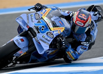 Alex Márquez ganó en Jerez y la caída de Marc sacudió el campeonato de MotoGP