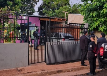 Amenazas, armas y un mensaje mafioso: “Si no pagás, te quemamos la casa”