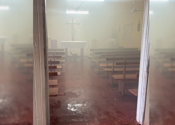 Oberá: una capilla casi se incendia por una vela encendida
