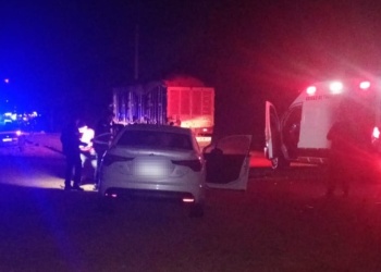 San Vicente: choque entre camión y auto dejó un conductor herido