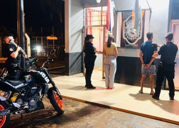 Dos motociclistas detenidos por realizar maniobras peligrosas en espacios públicos