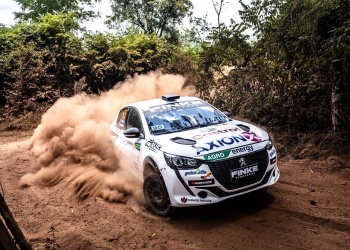 Rally: Finke-Espíndola corren en Paraguay con el objetivo de volver al podio