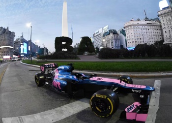 Colapinto hace vibrar Buenos Aires con un road show histórico de Fórmula 1