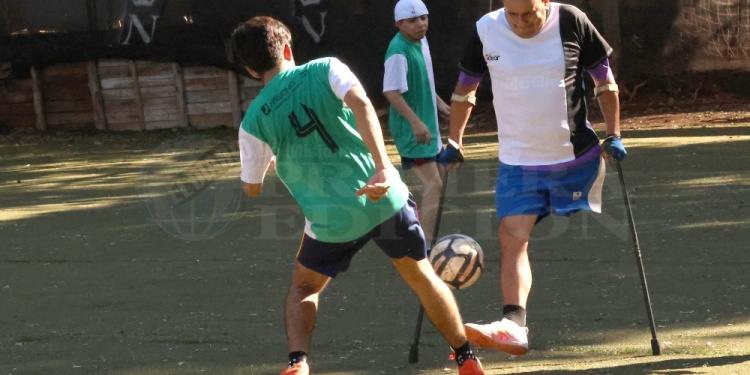 NUNCA PARA ATRÁS. Villalba, en uno de los últimos entrenamientos antes de viajar. El equipo jugará ante Real Voluntad.