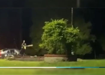 Suspendieron a un inspector de Tránsito de Eldorado tras arrojar objetos contra motociclistas