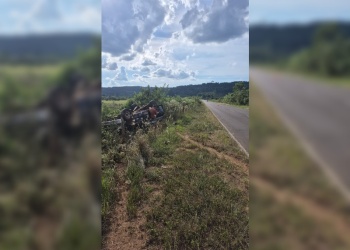 Perdió una rueda, despistó y volcó con su camioneta sobre la ruta provincial 3