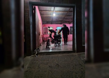 Identificaron y detuvieron al motociclista que escapó tras chocar a un conductor de aplicación en Posadas