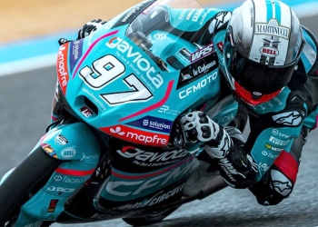 Morelli rozó el podio en Jerez y Perrone sumó puntos en una carrera cambiante