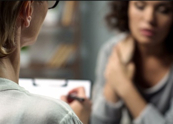 “No es solo cosa de adultos mayores”: el Parkinson también afecta a jóvenes