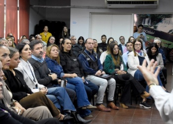 Violencia digital: presentaron un protocolo para actuar en escuelas